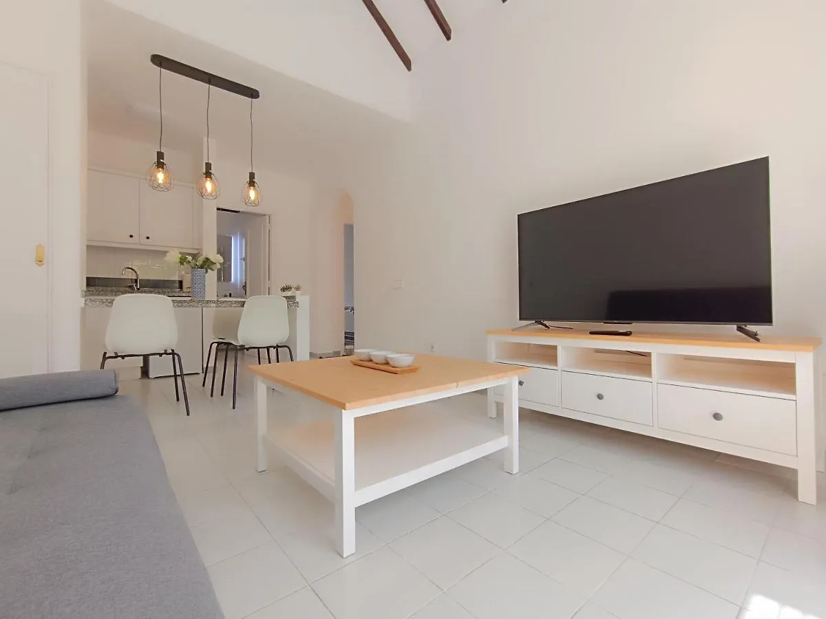 Sarah'S Apartment - Playa Fanabe أذيخي